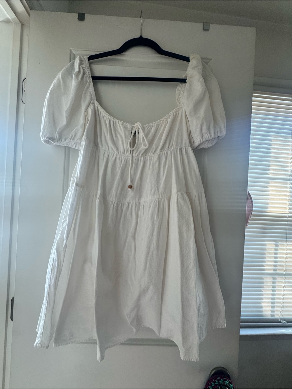 Zara White Puff-Sleeve Peasant Tunic